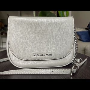 Crossbody leather bag